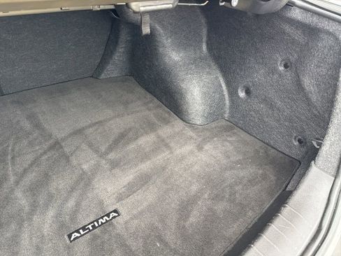 Used 2024 Nissan Altima 2.5 SV image 22