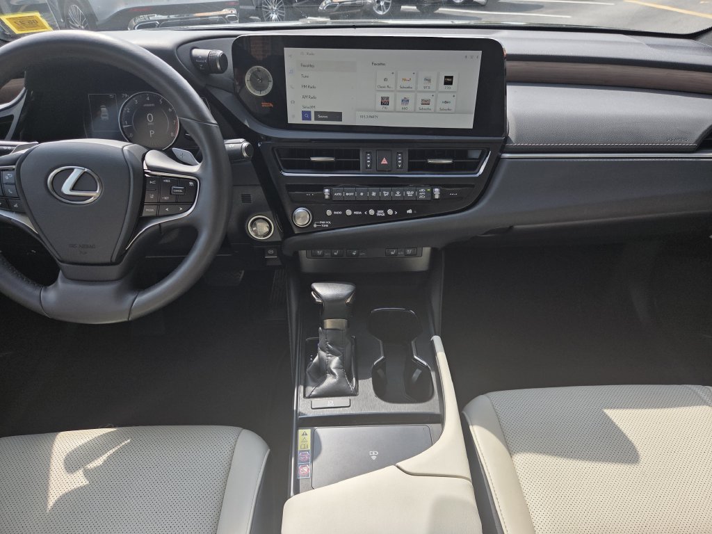 Used 2023 Lexus ES 350 w/ Premium Package FWD image 19