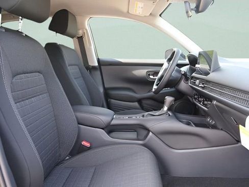 New 2026 Honda HR-V LX image 13