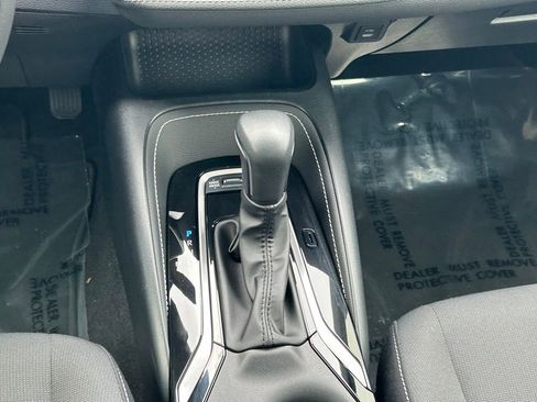 Certified 2025 Toyota Corolla Hatchback FWD image 20