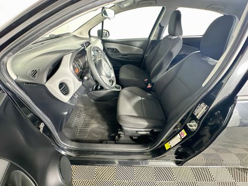 Used 2017 Toyota Yaris L FWD image 13