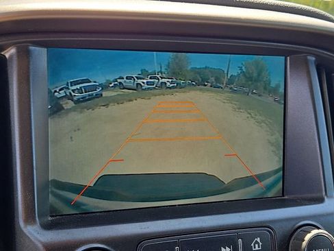 Used 2015 Chevrolet Colorado Z71 AWD/4WD image 13