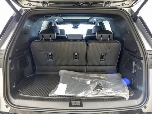 New 2026 Chevrolet Traverse High Country w/ LPO, Floor Liner Package image 23