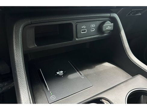 Used 2025 Honda Pilot EX-L image 32