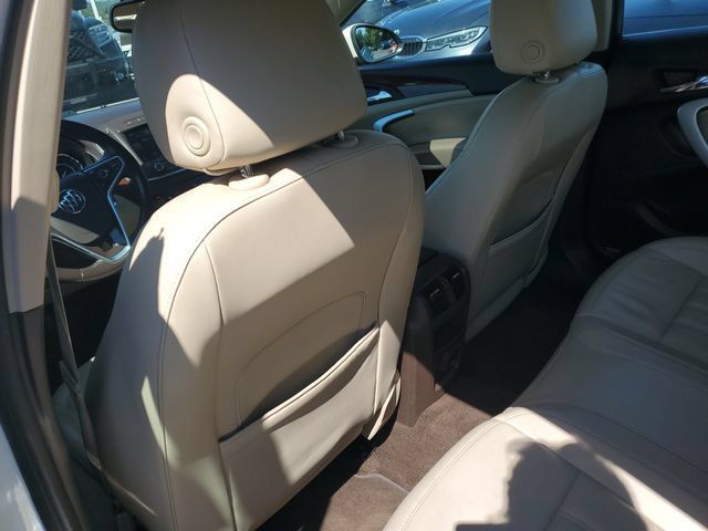 Used 2015 Buick Regal Premium w/ Driver Confidence Package #1 FWD image 16