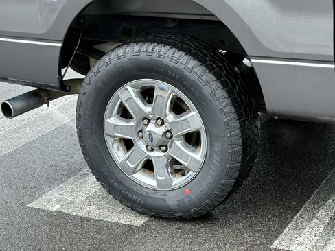 Used 2014 Ford F150 XLT w/ Equipment Group 302A Luxury AWD/4WD image 11