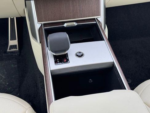 New 2026 Land Rover Range Rover SE AWD/4WD image 13
