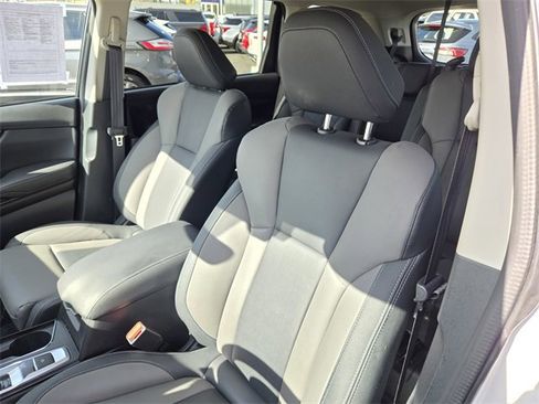 Used 2022 Subaru Ascent Onyx Edition image 11