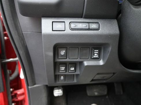 Used 2022 Nissan Frontier SV w/ SV Premium Package image 23