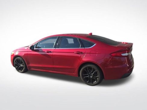 Used 2020 Ford Fusion SE w/ Equipment Group 151A FWD image 4