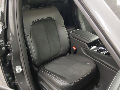 New 2025 Jeep Grand Cherokee 4WD image 28