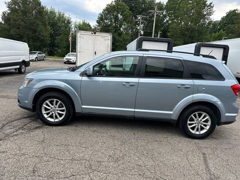 Used 2013 Dodge Journey SXT w/ Popular Equipment Group FWD image 2