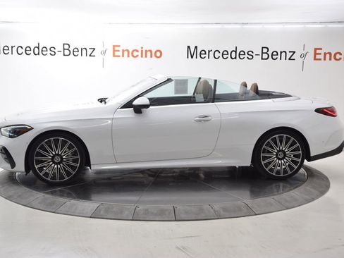 Used 2026 Mercedes-Benz CLE 450 4MATIC Cabriolet image 11