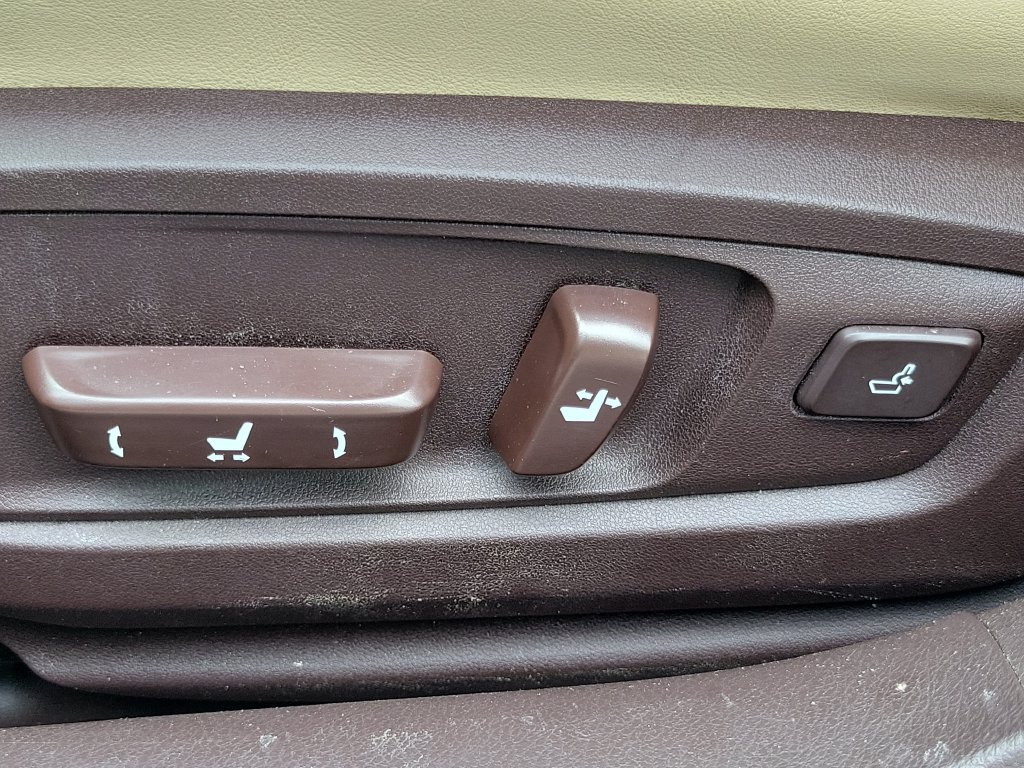 Used 2017 Lexus ES 350 w/ Navigation System Package FWD image 28