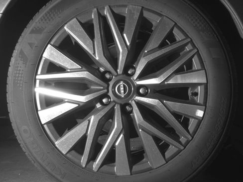 Used 2025 Nissan Altima 2.5 SV image 15