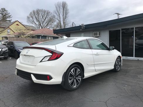 Used 2018 Honda Civic EX-T image 7
