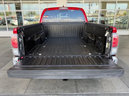 Certified 2023 Toyota Tacoma SR5 AWD/4WD image 16