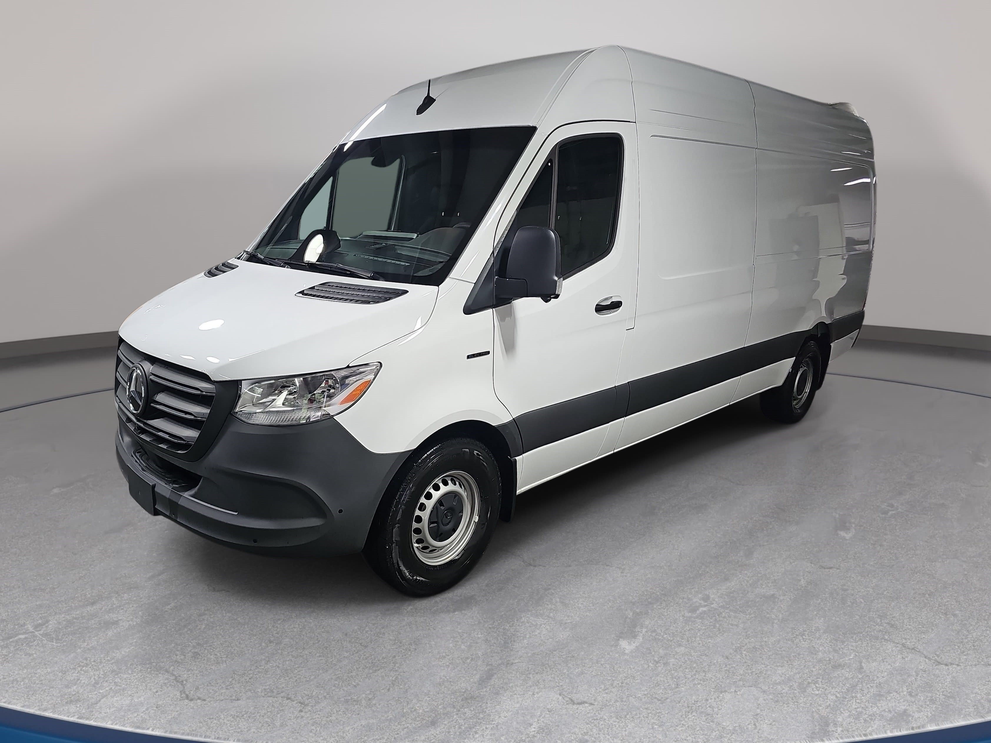 New 2025 Mercedes-Benz eSprinter 170 Cargo image 1