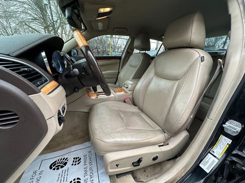 Used 2014 Chrysler 300 C RWD image 28