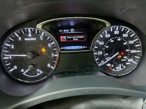 Certified 2020 Nissan Pathfinder SV image 10