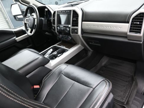 Used 2021 Ford F250 Lariat w/ Tremor Off-Road Package image 43