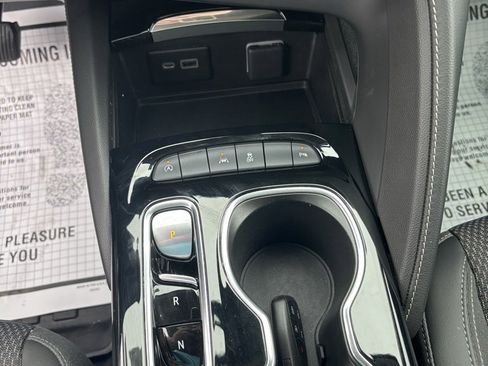 Used 2022 Buick Envision Preferred image 17