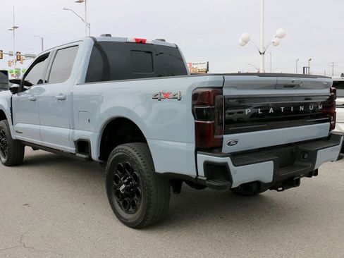 Used 2025 Ford F250 Platinum w/ Platinum Plus Package image 7