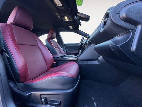 Used 2022 Lexus IS 300 300 4D Sedan image 15