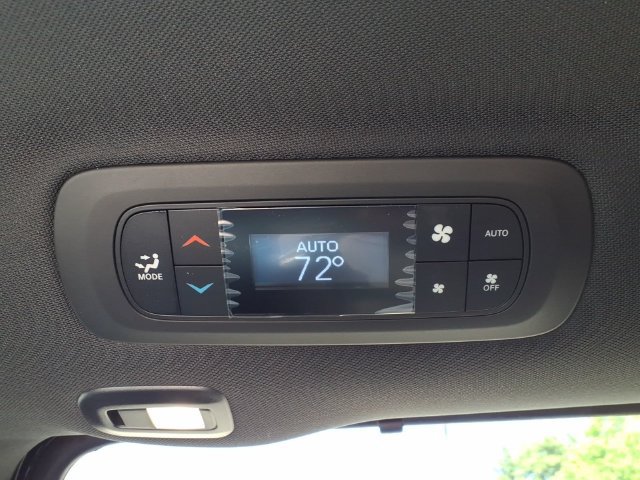 New 2027 Chrysler Pacifica Select FWD image 15