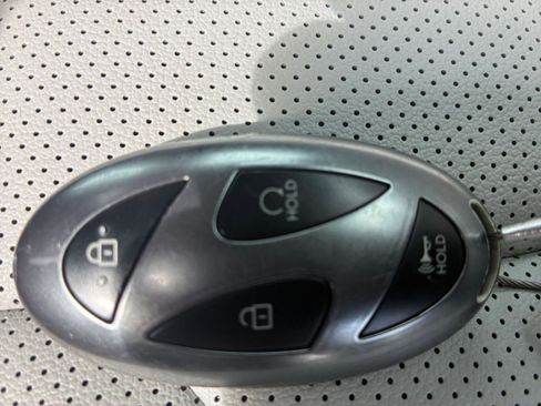 Used 2025 Hyundai Elantra Limited FWD image 22