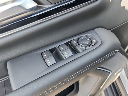 New 2026 GMC Yukon XL Elevation image 12