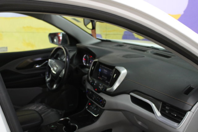 Used 2020 GMC Terrain SLT w/ Preferred Package FWD image 12
