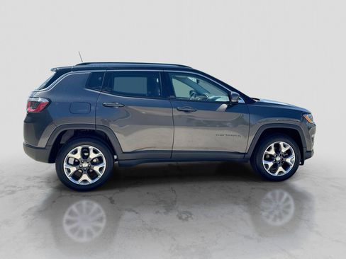 Used 2019 Jeep Compass Limited AWD/4WD image 9