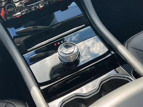 Used 2022 Jeep Grand Cherokee Limited image 23