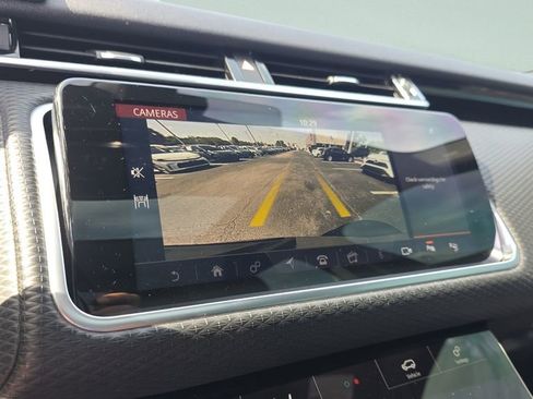 Used 2019 Land Rover Range Rover Velar R-Dynamic SE image 18