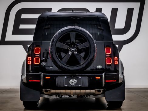 Used 2022 Land Rover Defender 110 X-Dynamic HSE AWD/4WD image 11