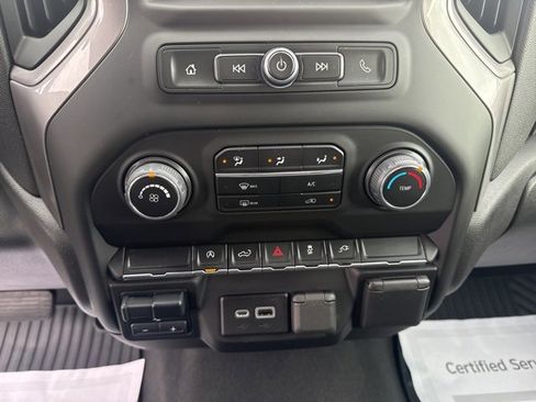 Used 2022 Chevrolet Silverado 1500 Custom image 16