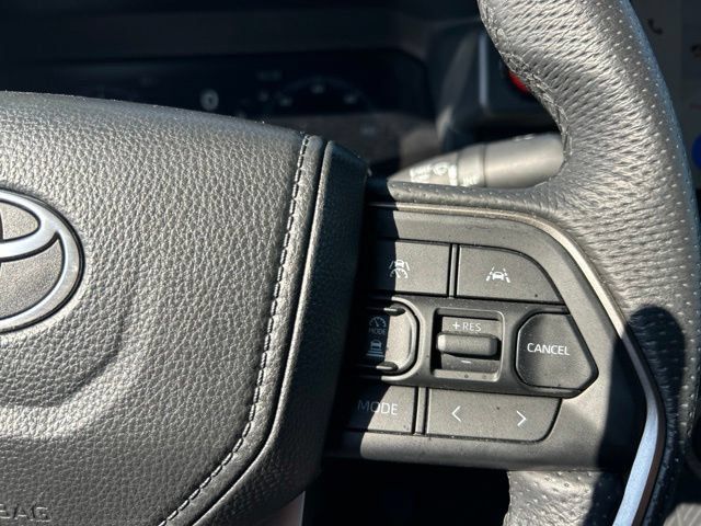 Used 2025 Toyota Tacoma TRD Off-Road AWD/4WD image 19