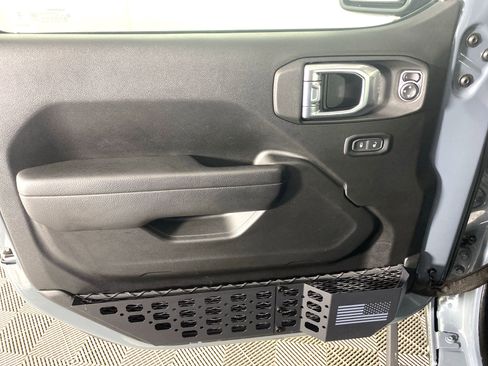 Used 2024 Jeep Wrangler Sport S image 13