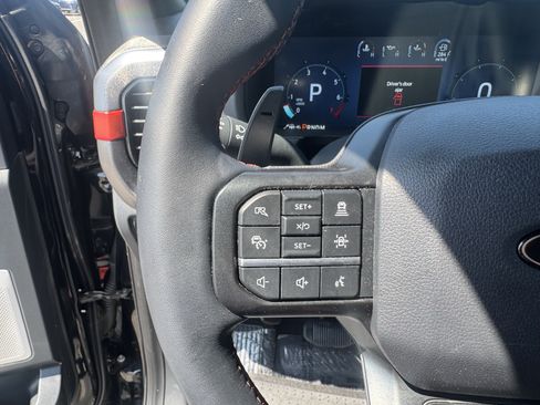 Used 2025 Ford F150 Raptor AWD/4WD image 17