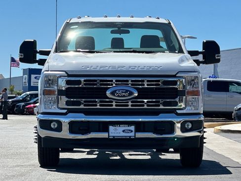New 2026 Ford F350 XL w/ XL Chrome Package RWD image 8