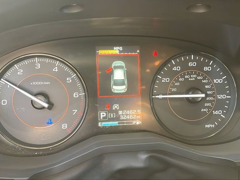 Certified 2022 Subaru Crosstrek 2.0i image 14