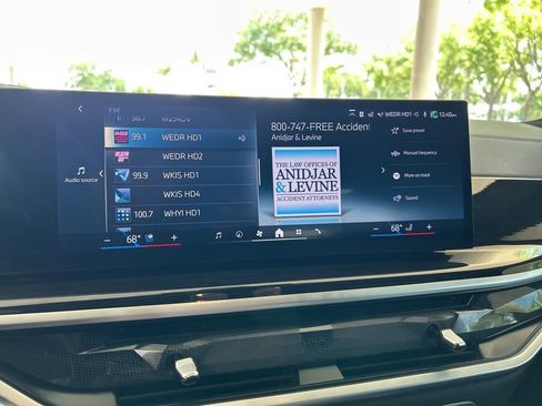 Used 2024 BMW X7 xDrive40i w/ M Sport Package image 8