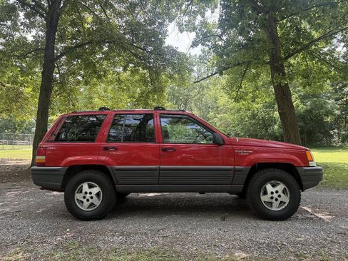 Used 1995 Jeep Grand Cherokee Laredo AWD/4WD image 7