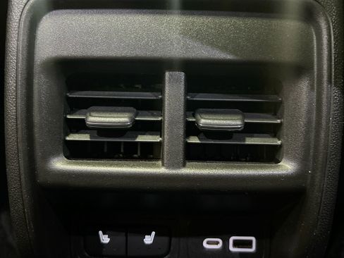 Used 2024 Cadillac XT4 Premium Luxury w/ Technology Package image 27