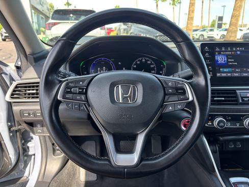Used 2021 Honda Accord Touring image 25
