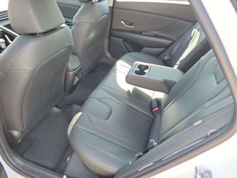 New 2026 Hyundai Elantra Limited FWD image 28
