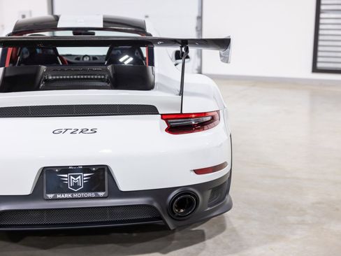 Used 2018 Porsche 911 GT2 RS image 13