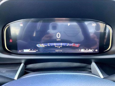 Used 2024 Jeep Wagoneer 2WD image 22