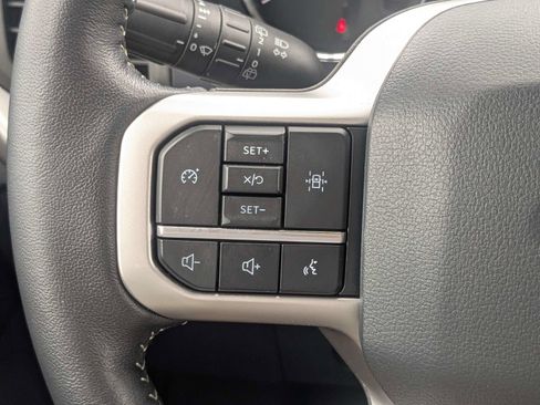 Used 2024 Ford Expedition XLT AWD/4WD image 29